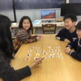 子どもの英語上達のために重要な「3つの鍵」とは？上杉・北四番丁の英語学童で大切にしていること ①触れる量