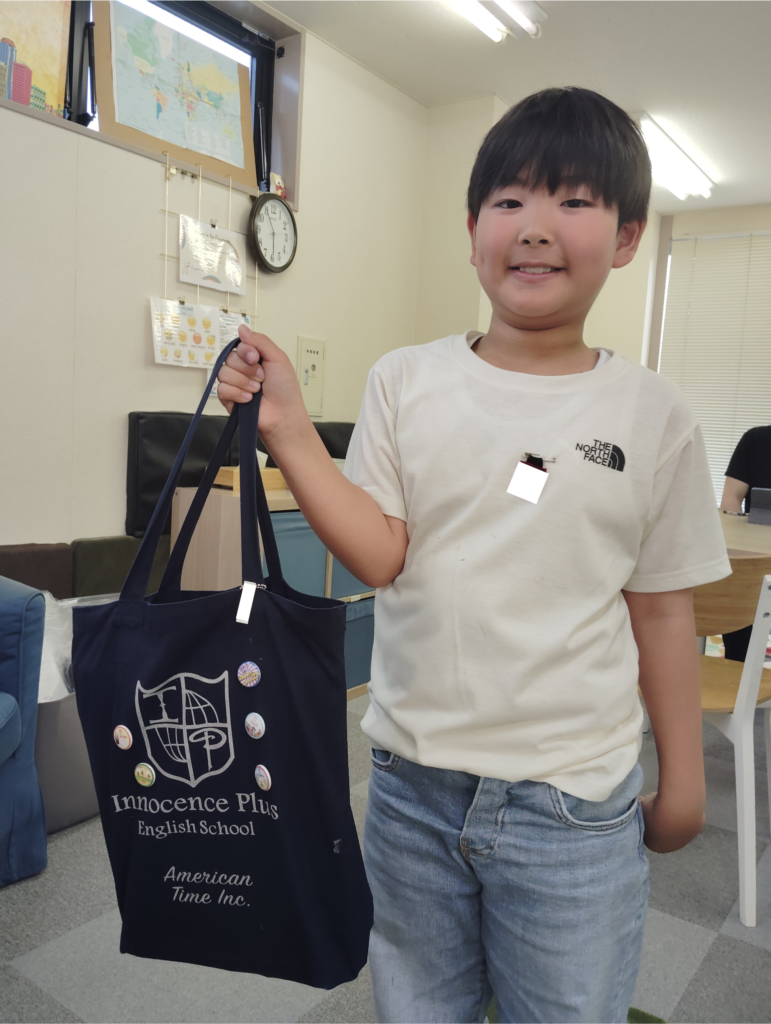 ゲーム感覚で夢中に!子供が自ら学びたくなる理由 3 「英語を学ぶ」から「英語で学ぶ」レベルを目指す。アメリカ人女性がオーナーの英会話スクール。CLIL、Flipped Classroom(反転レッスン)を東北でいち早く導入