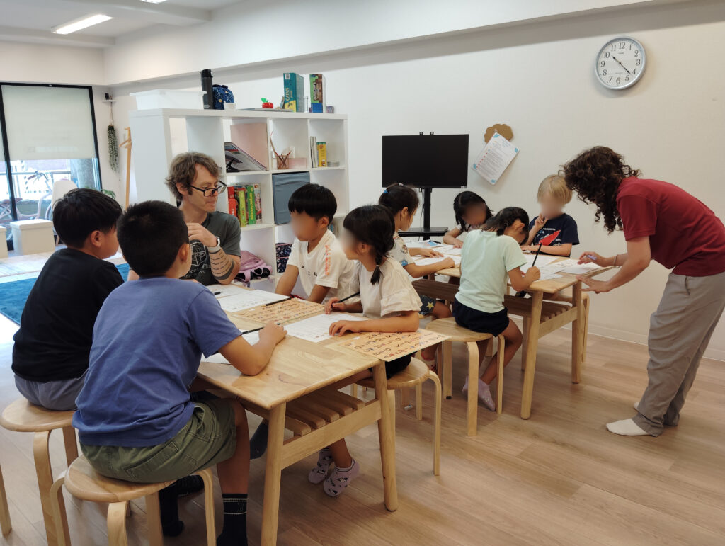 2025 Summer Schoolを開催しました🎐(吹田 関大前) 4 「英語を学ぶ」から「英語で学ぶ」レベルを目指す。アメリカ人女性がオーナーの英会話スクール。CLIL、Flipped Classroom(反転レッスン)を東北でいち早く導入