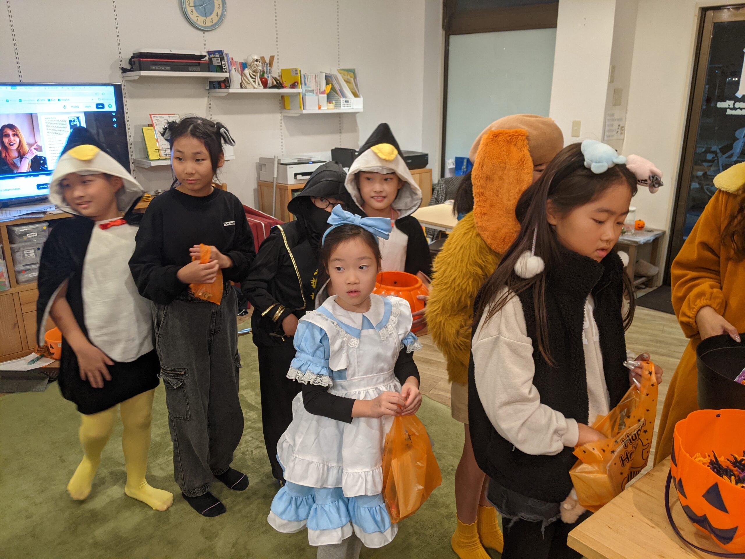 「英語を学ぶ」から「英語で学ぶ」レベルを目指す。アメリカ人女性がオーナーの英会話スクール。CLIL、Flipped Classroom（反転レッスン）を東北でいち早く導入