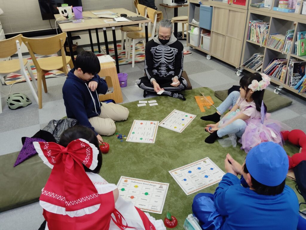 「英語を学ぶ」から「英語で学ぶ」レベルを目指す。アメリカ人女性がオーナーの英会話スクール。CLIL、Flipped Classroom（反転レッスン）を東北でいち早く導入