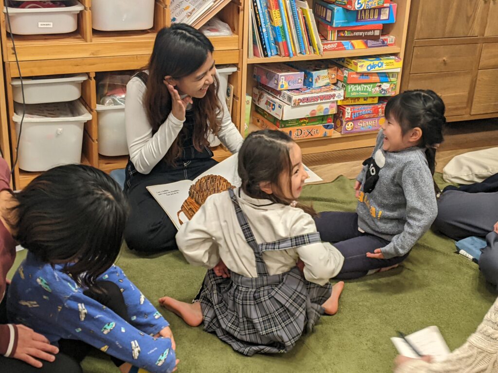 長町校 Kids and Parents 2クラスの様子 3 「英語を学ぶ」から「英語で学ぶ」レベルを目指す。アメリカ人女性がオーナーの英会話スクール。CLIL、Flipped Classroom(反転レッスン)を東北でいち早く導入