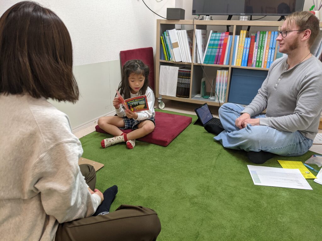 「英語を学ぶ」から「英語で学ぶ」レベルを目指す。アメリカ人女性がオーナーの英会話スクール。CLIL、Flipped Classroom（反転レッスン）を東北でいち早く導入