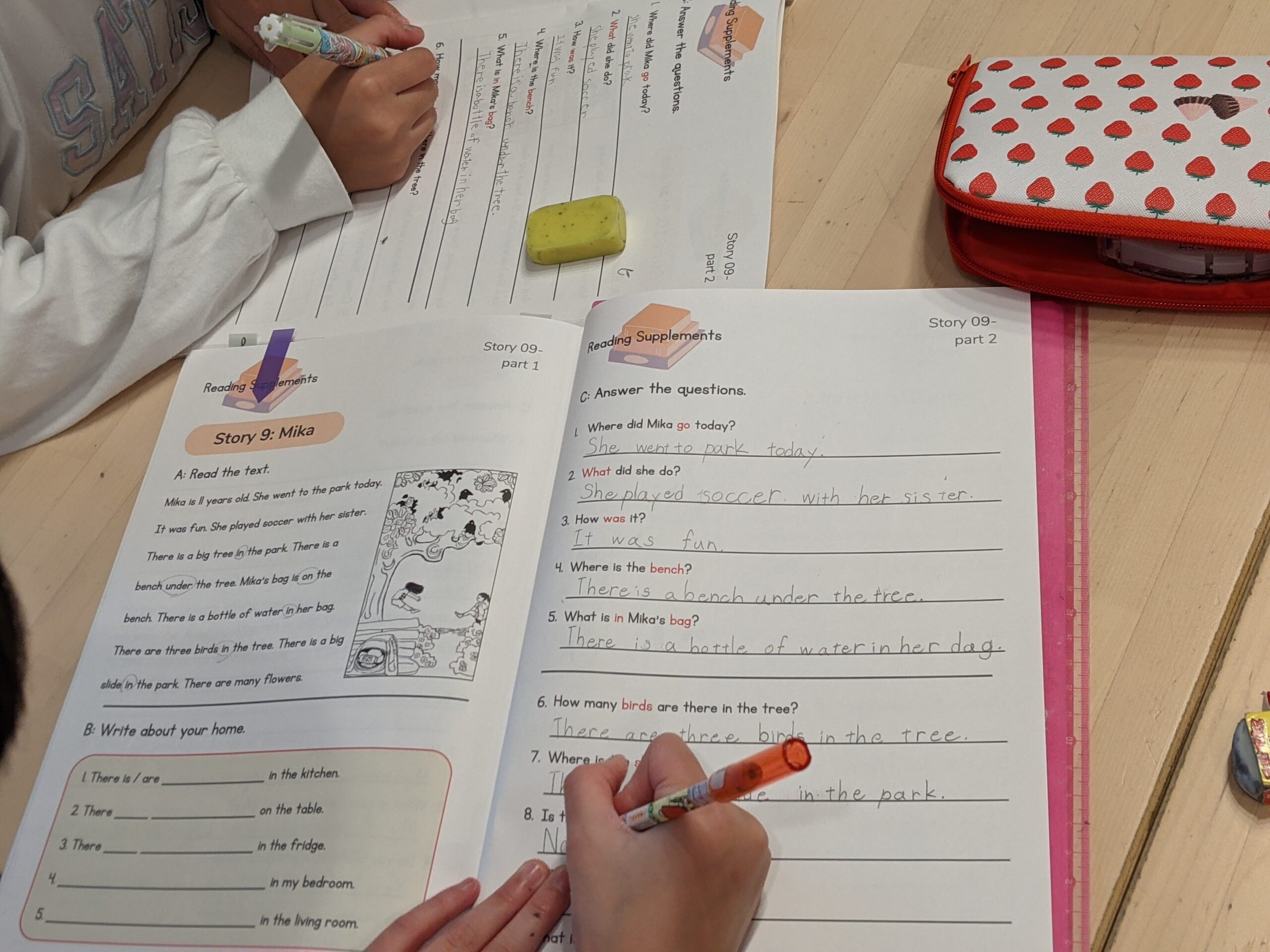 長町校IP2クラスの様子 4 「英語を学ぶ」から「英語で学ぶ」レベルを目指す。アメリカ人女性がオーナーの英会話スクール。CLIL、Flipped Classroom(反転レッスン)を東北でいち早く導入