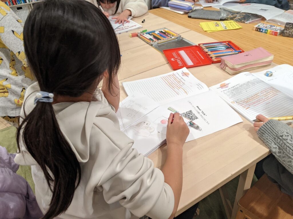 「英語を学ぶ」から「英語で学ぶ」レベルを目指す。アメリカ人女性がオーナーの英会話スクール。CLIL、Flipped Classroom（反転レッスン）を東北でいち早く導入