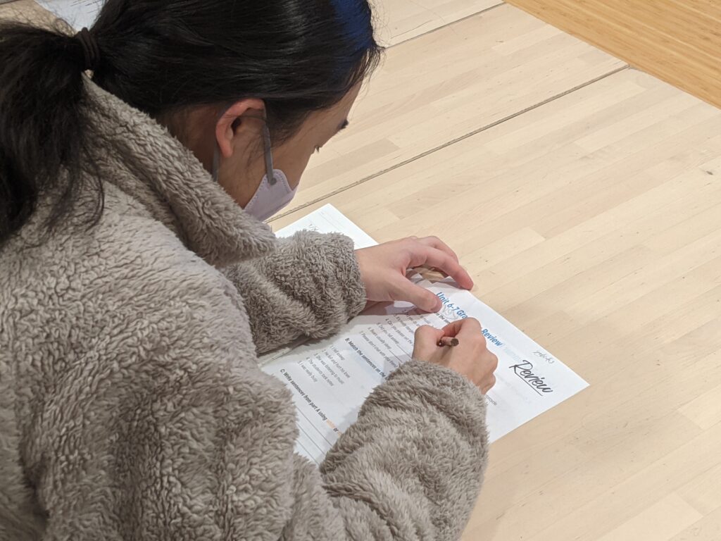 「英語を学ぶ」から「英語で学ぶ」レベルを目指す。アメリカ人女性がオーナーの英会話スクール。CLIL、Flipped Classroom（反転レッスン）を東北でいち早く導入