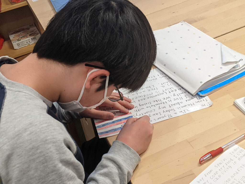 長町校 IP4クラスの様子 2 「英語を学ぶ」から「英語で学ぶ」レベルを目指す。アメリカ人女性がオーナーの英会話スクール。CLIL、Flipped Classroom(反転レッスン)を東北でいち早く導入