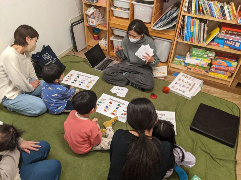 「英語を学ぶ」から「英語で学ぶ」レベルを目指す。アメリカ人女性がオーナーの英会話スクール。CLIL、Flipped Classroom（反転レッスン）を東北でいち早く導入