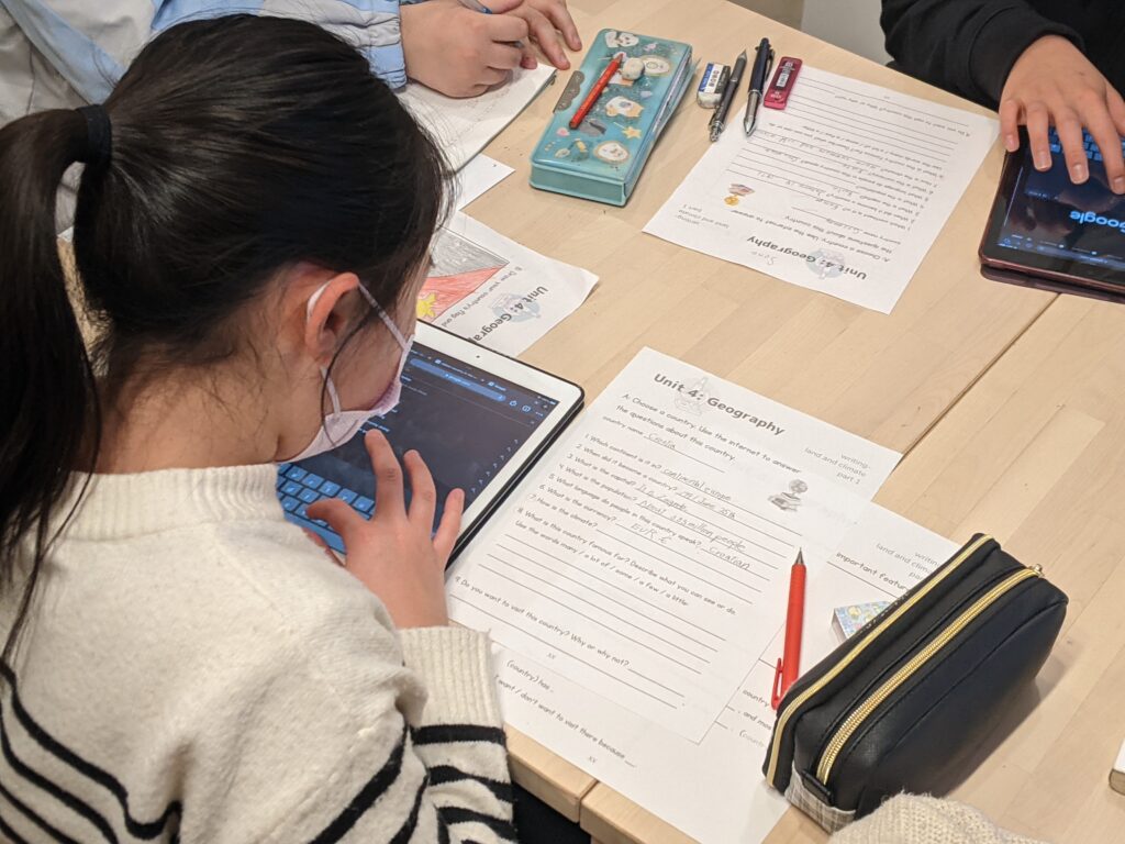 「英語を学ぶ」から「英語で学ぶ」レベルを目指す。アメリカ人女性がオーナーの英会話スクール。CLIL、Flipped Classroom（反転レッスン）を東北でいち早く導入