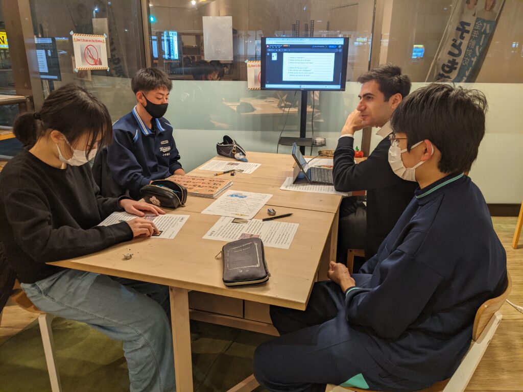 「英語を学ぶ」から「英語で学ぶ」レベルを目指す。アメリカ人女性がオーナーの英会話スクール。CLIL、Flipped Classroom（反転レッスン）を東北でいち早く導入