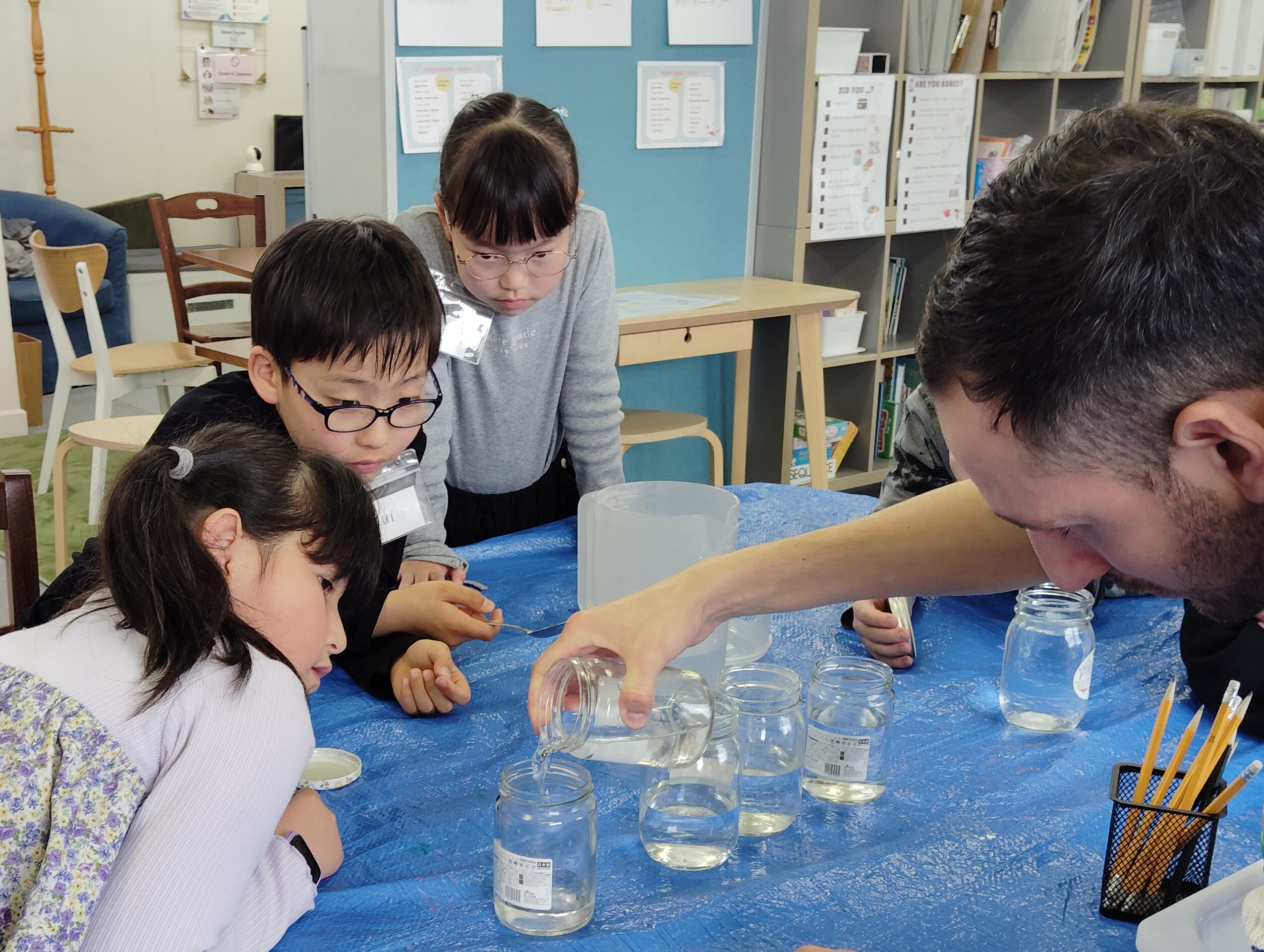 「英語を学ぶ」から「英語で学ぶ」レベルを目指す。アメリカ人女性がオーナーの英会話スクール。CLIL、Flipped Classroom（反転レッスン）を東北でいち早く導入