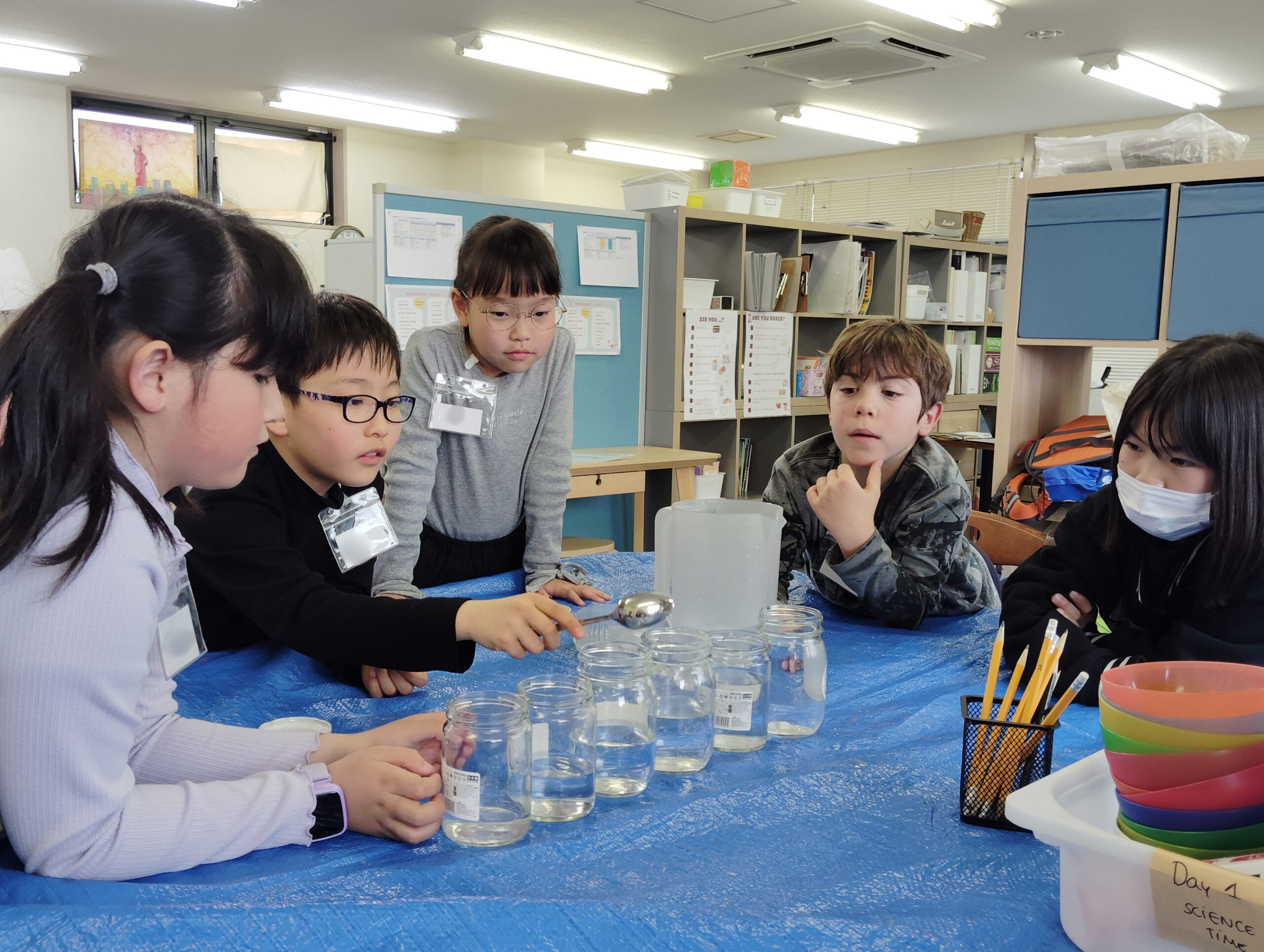 「英語を学ぶ」から「英語で学ぶ」レベルを目指す。アメリカ人女性がオーナーの英会話スクール。CLIL、Flipped Classroom（反転レッスン）を東北でいち早く導入