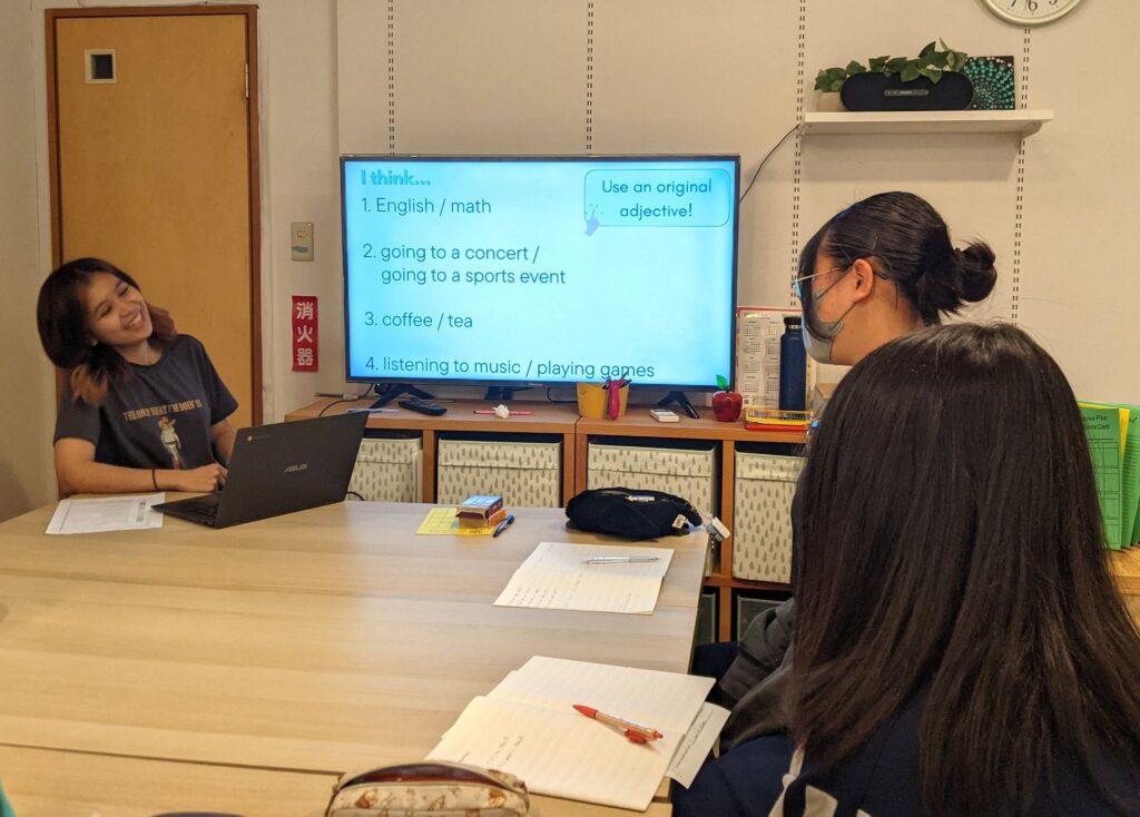 「英語を学ぶ」から「英語で学ぶ」レベルを目指す。アメリカ人女性がオーナーの英会話スクール。CLIL、Flipped Classroom（反転レッスン）を東北でいち早く導入